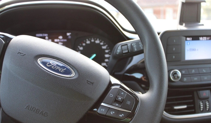 Ford Fiesta cena 34900 przebieg: 33250, rok produkcji 2019 z Kamień Pomorski małe 562
